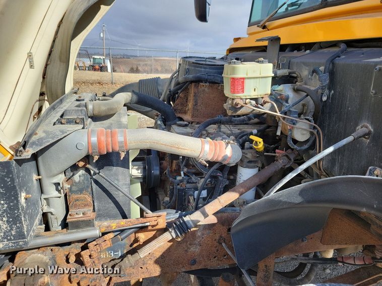 image for item IO9450 2007 Blue Bird Vision  school bus