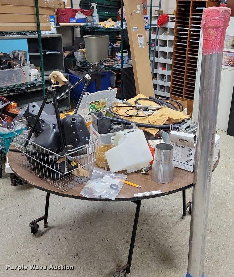 image for item IO9452 Automotive parts and accessories