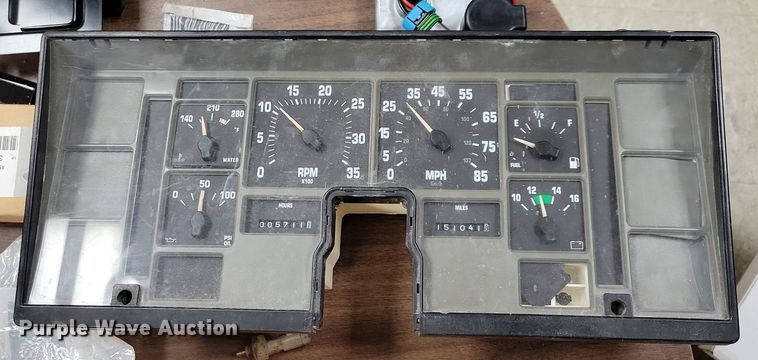 image for item IO9452 Automotive parts and accessories