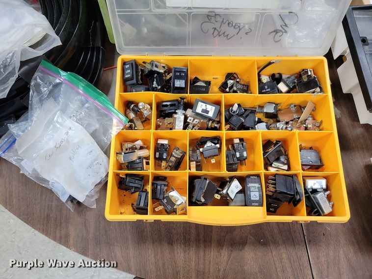 image for item IO9452 Automotive parts and accessories