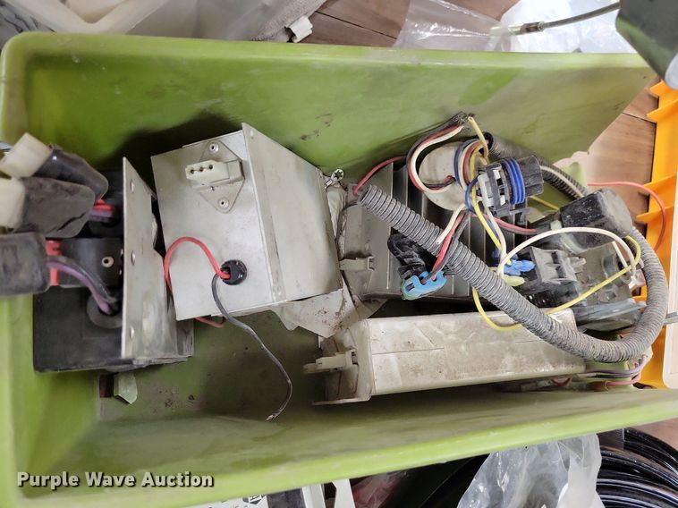 image for item IO9452 Automotive parts and accessories