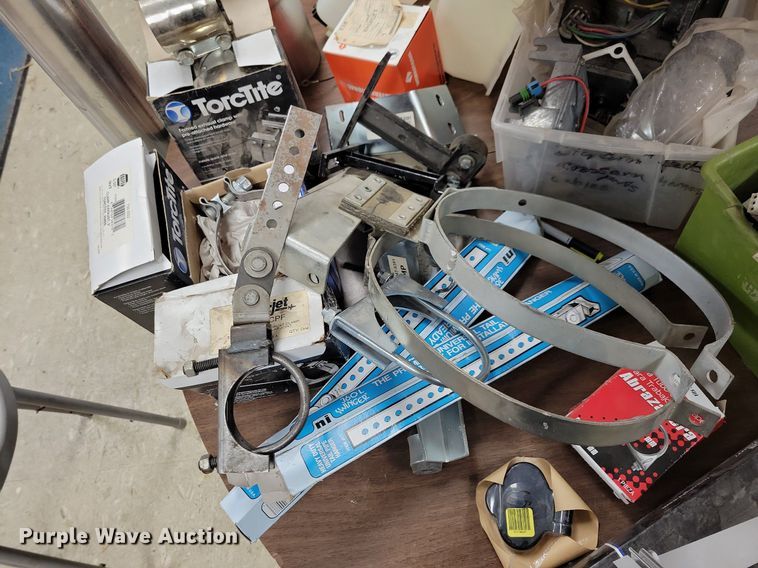 image for item IO9452 Automotive parts and accessories