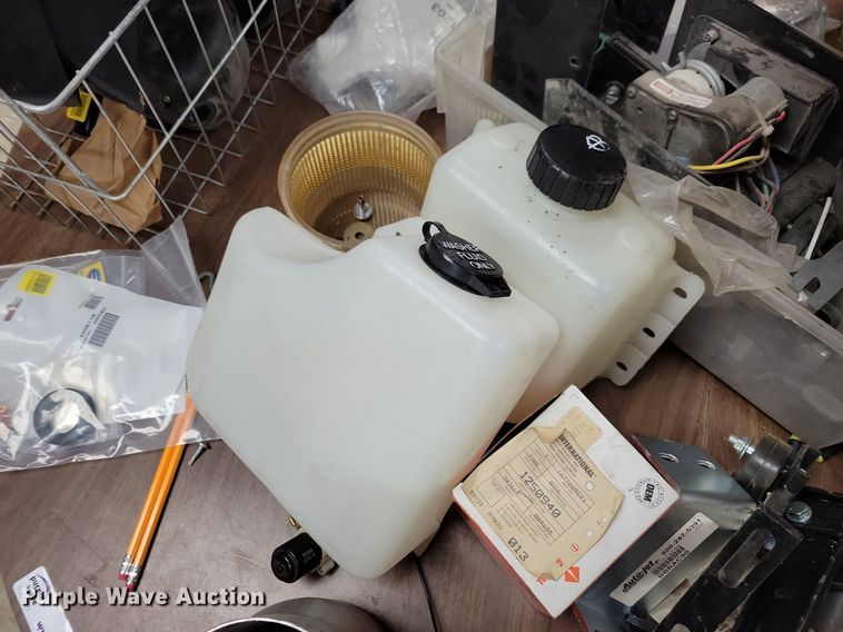 image for item IO9452 Automotive parts and accessories