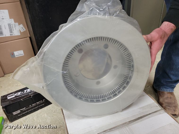 image for item IO9453 Automotive parts and accessories