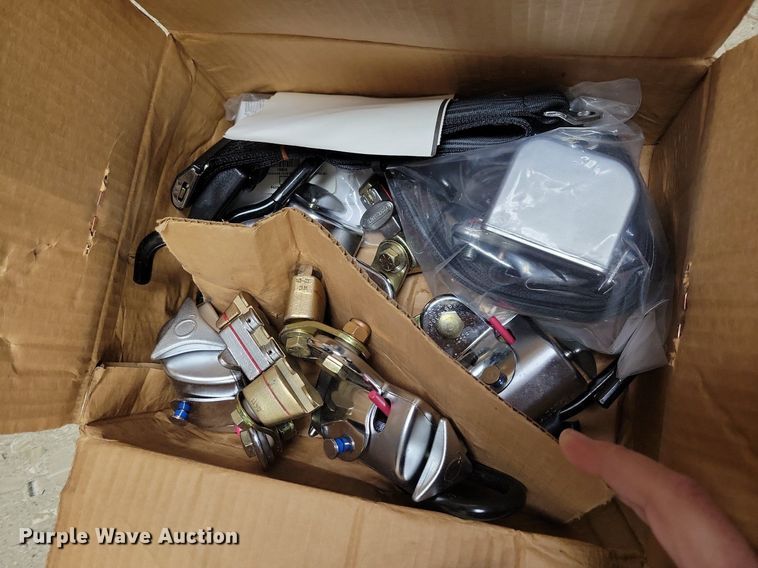 image for item IO9453 Automotive parts and accessories