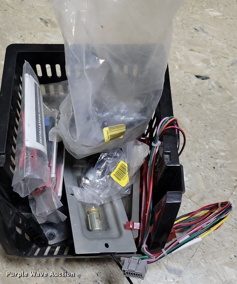 image for item IO9453 Automotive parts and accessories