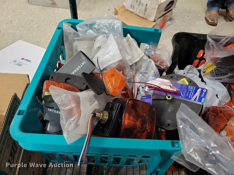 image for item IO9453 Automotive parts and accessories