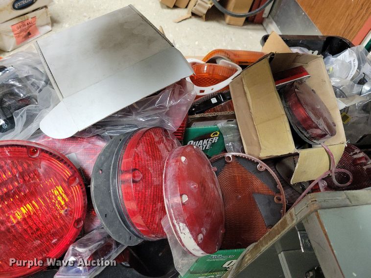 image for item IO9453 Automotive parts and accessories