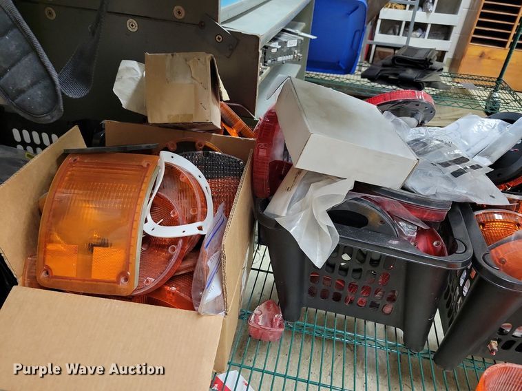 image for item IO9453 Automotive parts and accessories