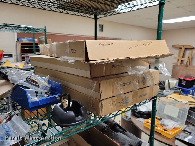 image for item IO9453 Automotive parts and accessories