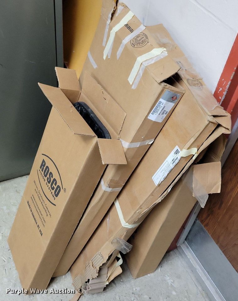 image for item IO9453 Automotive parts and accessories