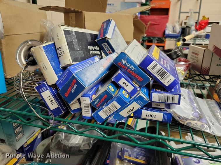 image for item IO9453 Automotive parts and accessories