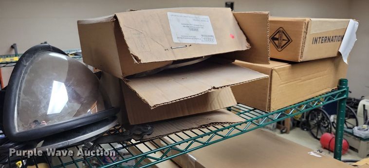 image for item IO9453 Automotive parts and accessories