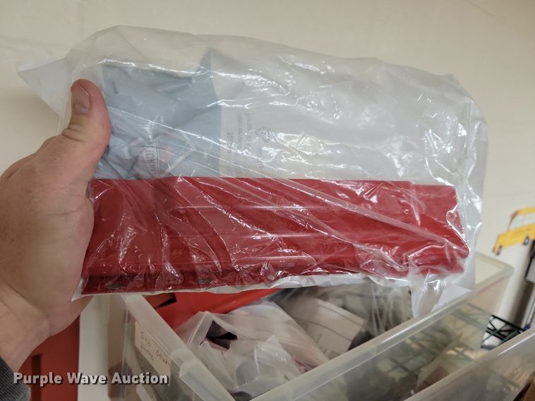 image for item IO9453 Automotive parts and accessories