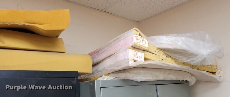 image for item IO9453 Automotive parts and accessories