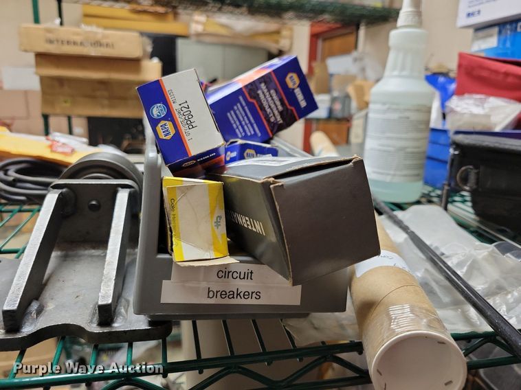 image for item IO9454 Automotive parts and accessories