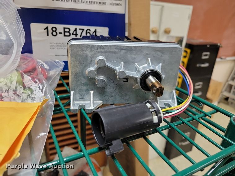 image for item IO9454 Automotive parts and accessories