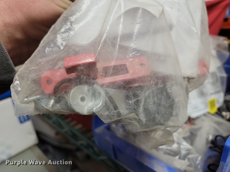 image for item IO9454 Automotive parts and accessories