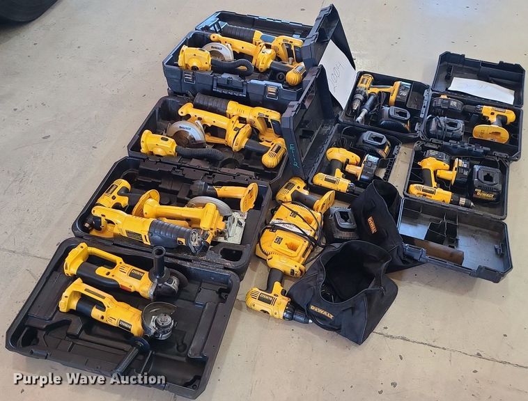 image for item JG9439 DeWalt   cordless tools