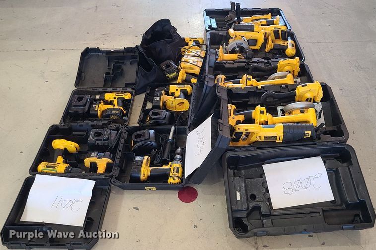 image for item JG9439 DeWalt   cordless tools