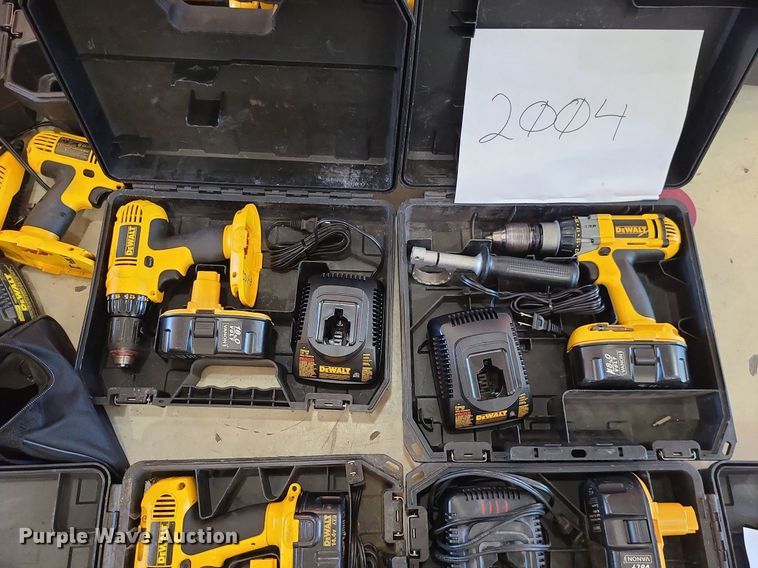 image for item JG9439 DeWalt   cordless tools