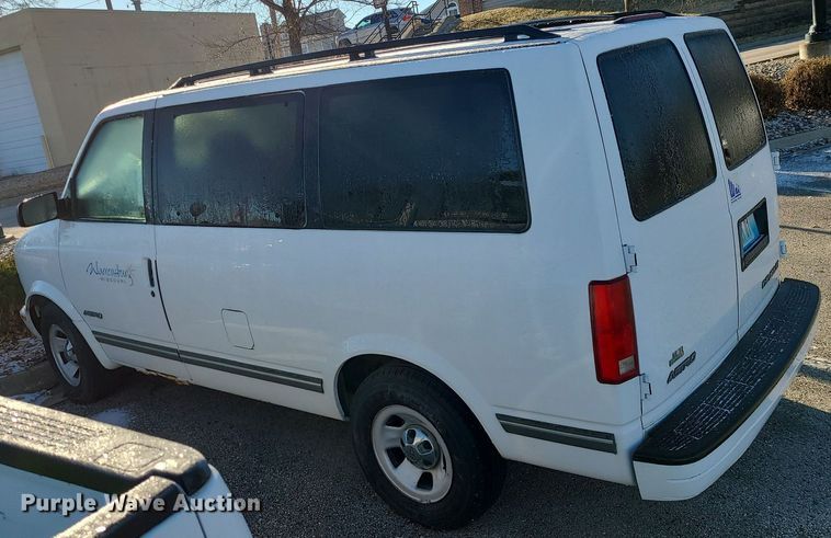 image for item JG9440 1998 Chevrolet Astro  van