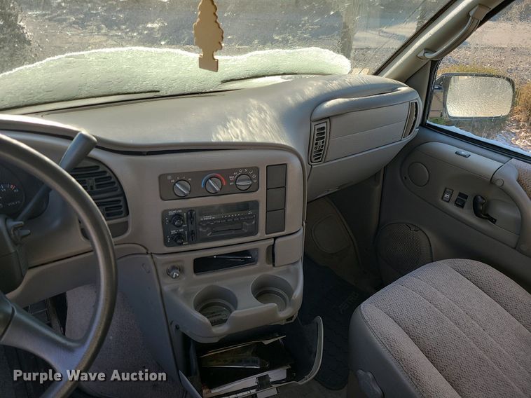 image for item JG9440 1998 Chevrolet Astro  van