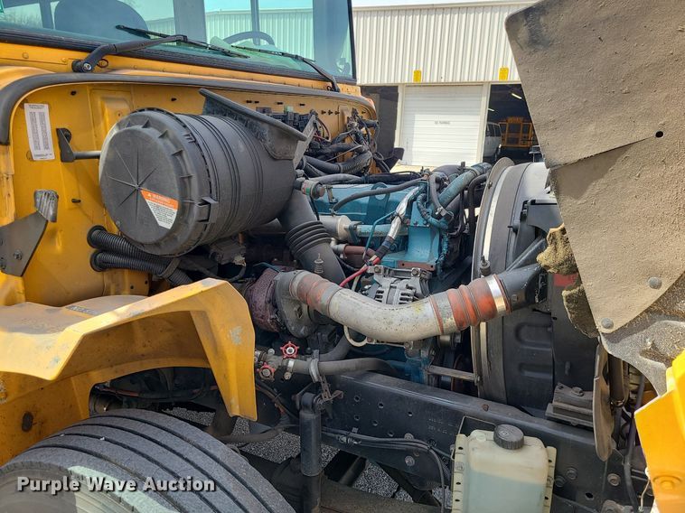 image for item JG9599 2007 IC PB105  school bus