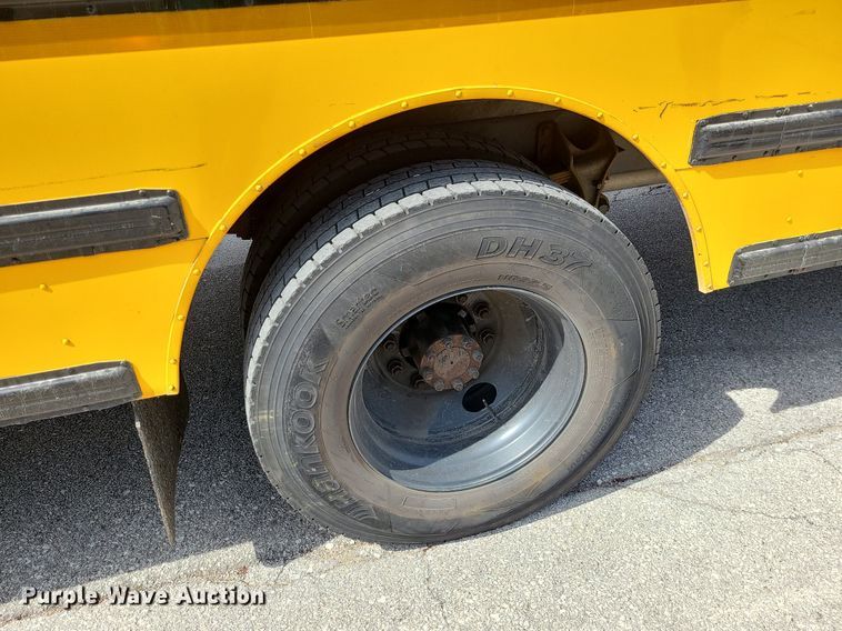 image for item JG9599 2007 IC PB105  school bus