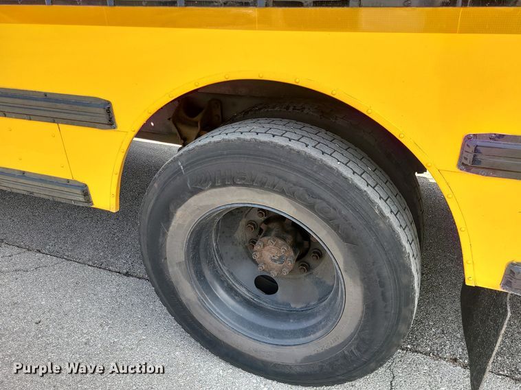 image for item JG9599 2007 IC PB105  school bus