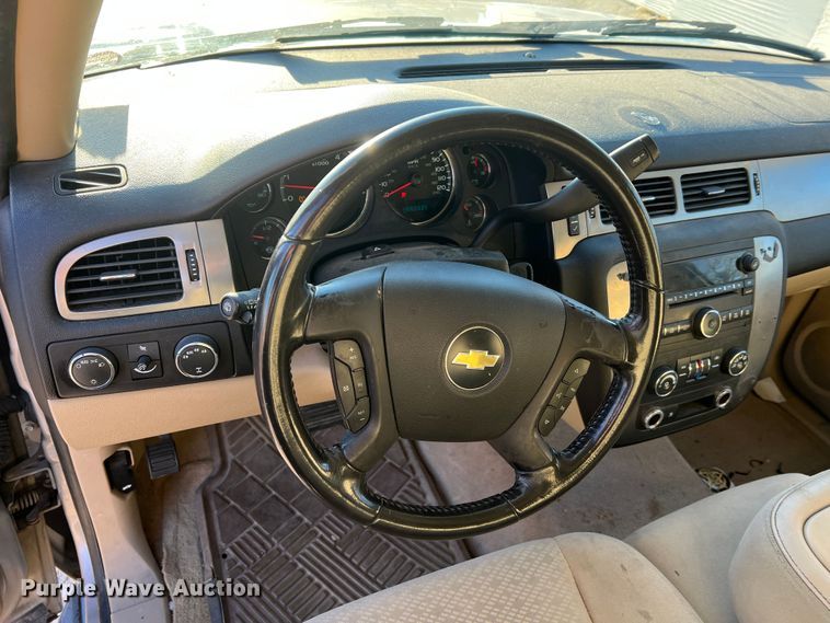 image for item JU9691 2007 Chevrolet Tahoe LS  SUV