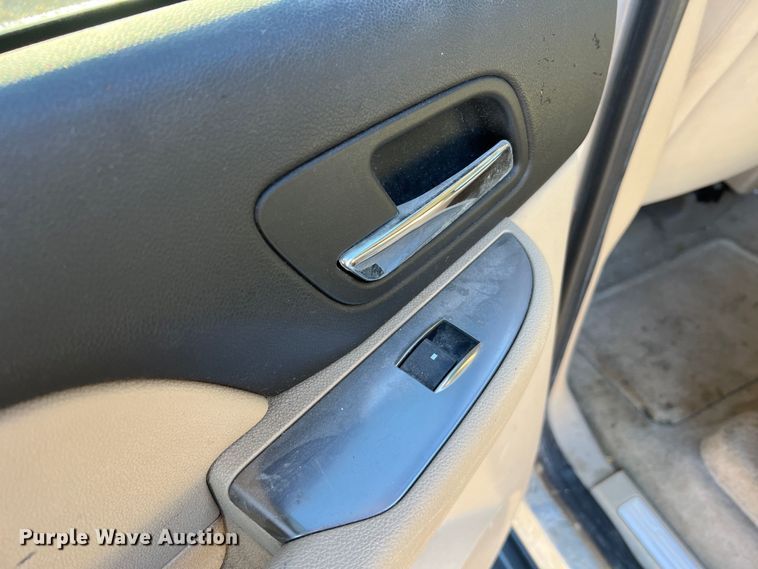 image for item JU9691 2007 Chevrolet Tahoe LS  SUV