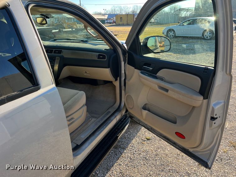 image for item JU9691 2007 Chevrolet Tahoe LS  SUV