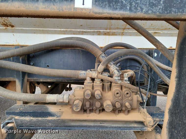 image for item KD9280 1995 International 4900  refuse truck