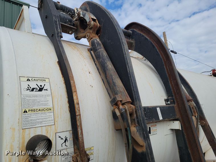 image for item KD9280 1995 International 4900  refuse truck