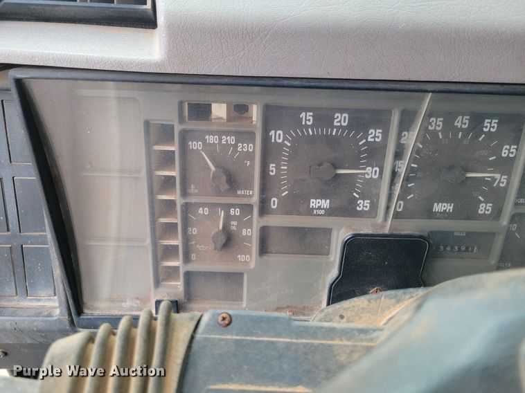 image for item KD9280 1995 International 4900  refuse truck