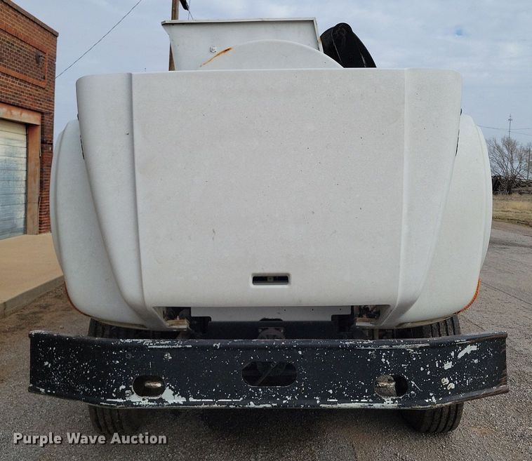 image for item KD9280 1995 International 4900  refuse truck