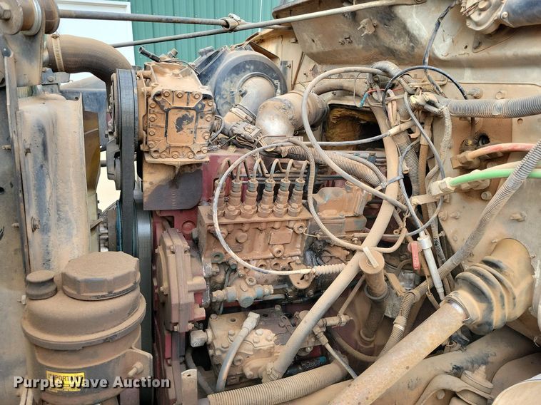 image for item KD9280 1995 International 4900  refuse truck