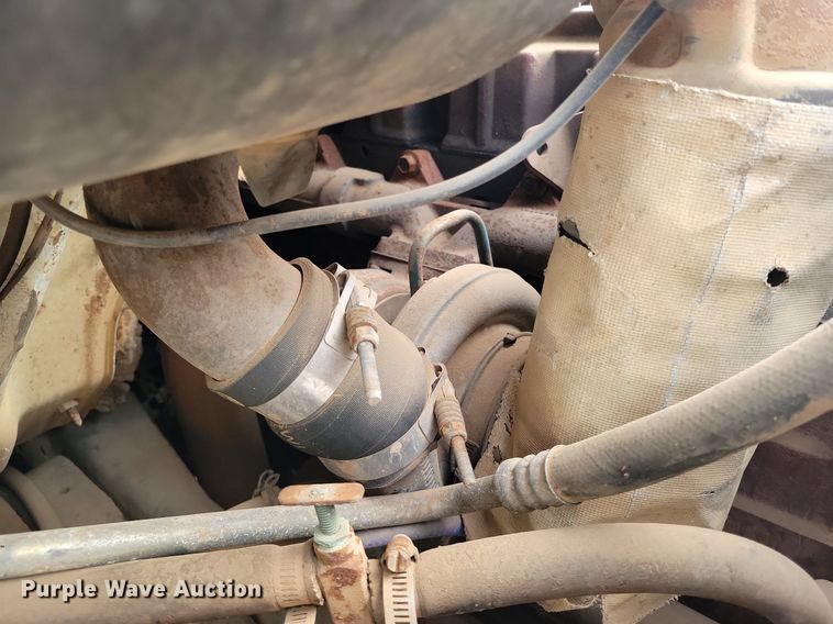 image for item KD9280 1995 International 4900  refuse truck