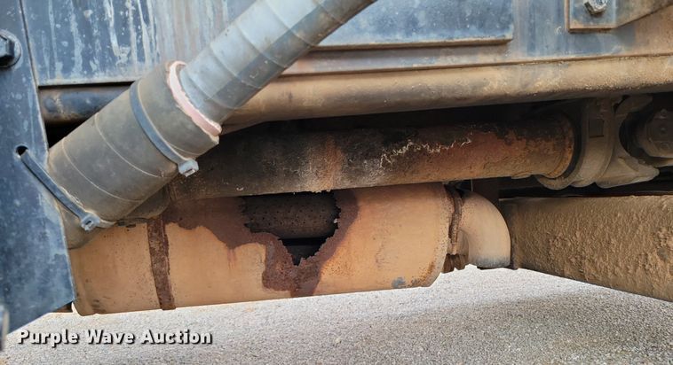 image for item KD9280 1995 International 4900  refuse truck