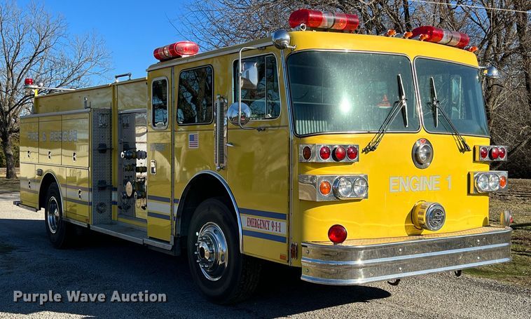 image for item KR9548 1986 Sutphen Deluge  pumper fire truck