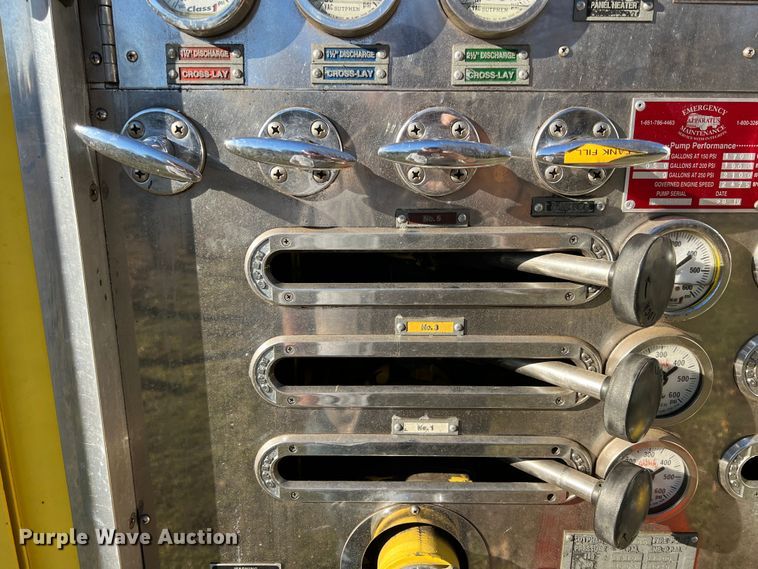 image for item KR9548 1986 Sutphen Deluge  pumper fire truck