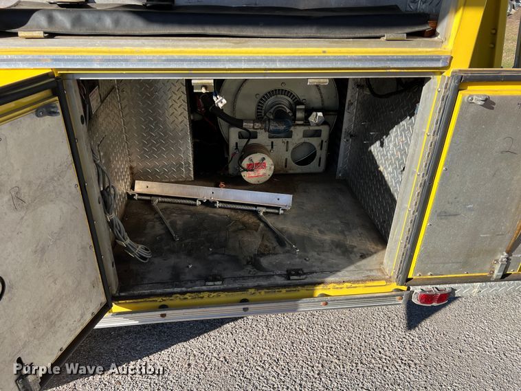 image for item KR9548 1986 Sutphen Deluge  pumper fire truck