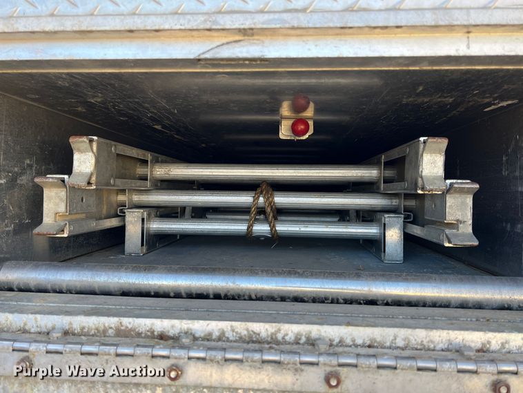 image for item KR9548 1986 Sutphen Deluge  pumper fire truck