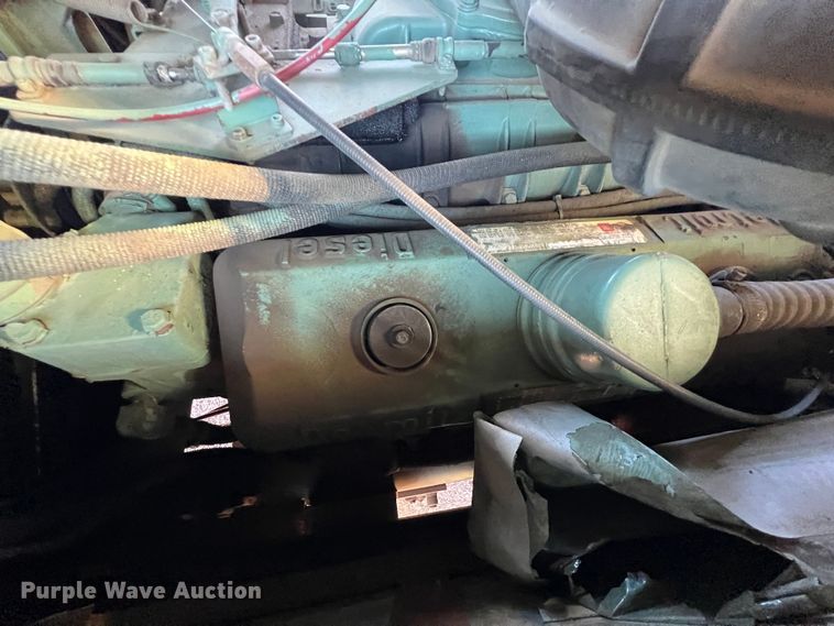 image for item KR9548 1986 Sutphen Deluge  pumper fire truck