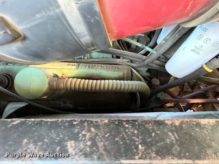 image for item KR9548 1986 Sutphen Deluge  pumper fire truck