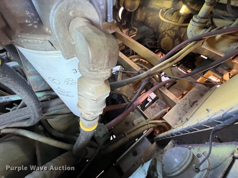 image for item KR9548 1986 Sutphen Deluge  pumper fire truck