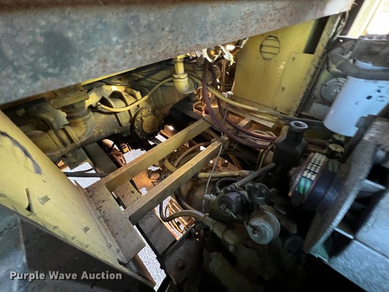 image for item KR9548 1986 Sutphen Deluge  pumper fire truck