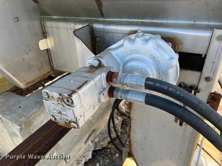 image for item KR9562 Warren E/AC2420A  spreader