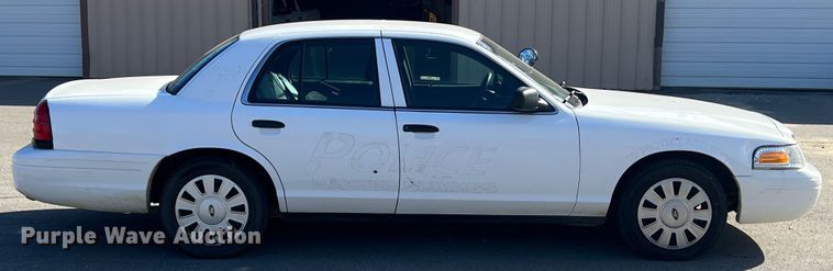 image for item KR9563 2011 Ford Crown Victoria Police Interceptor